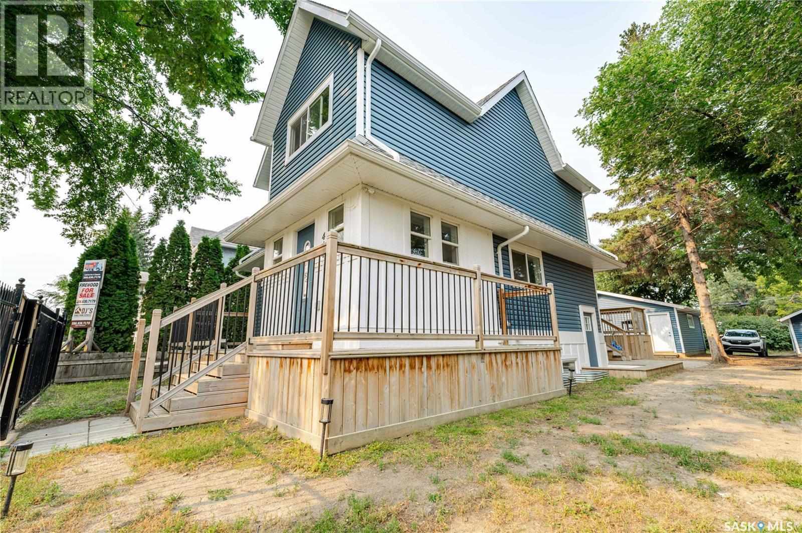414 Main Street S, Moose Jaw, SK - Outdoor