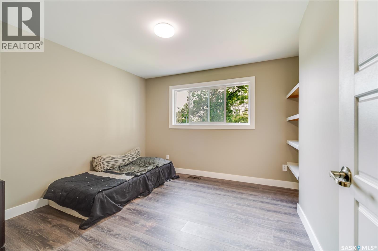 414 Main Street S, Moose Jaw, SK - Indoor Photo Showing Bedroom