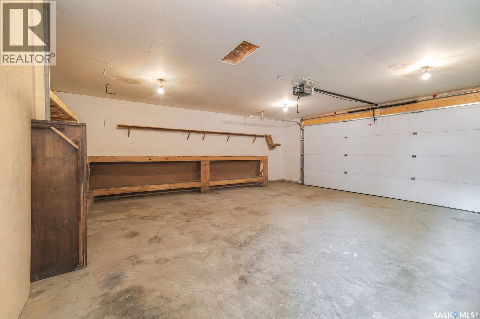 414 Main Street S, Moose Jaw, SK - Indoor Photo Showing Garage