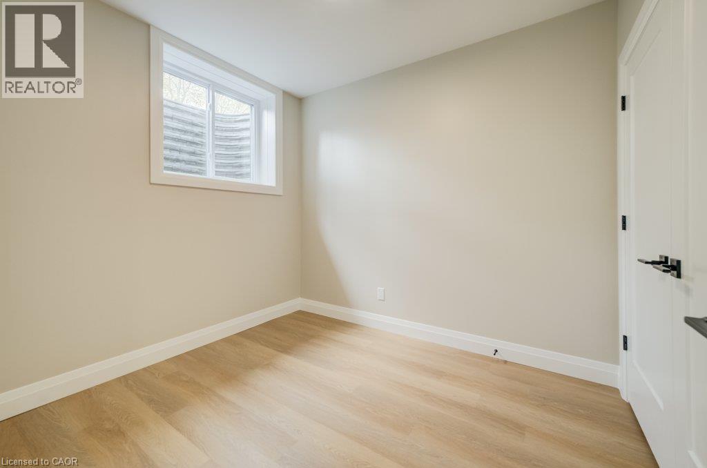 210 Heritage Drive Unit# Main, Kitchener, ON - Indoor Photo Showing Other Room