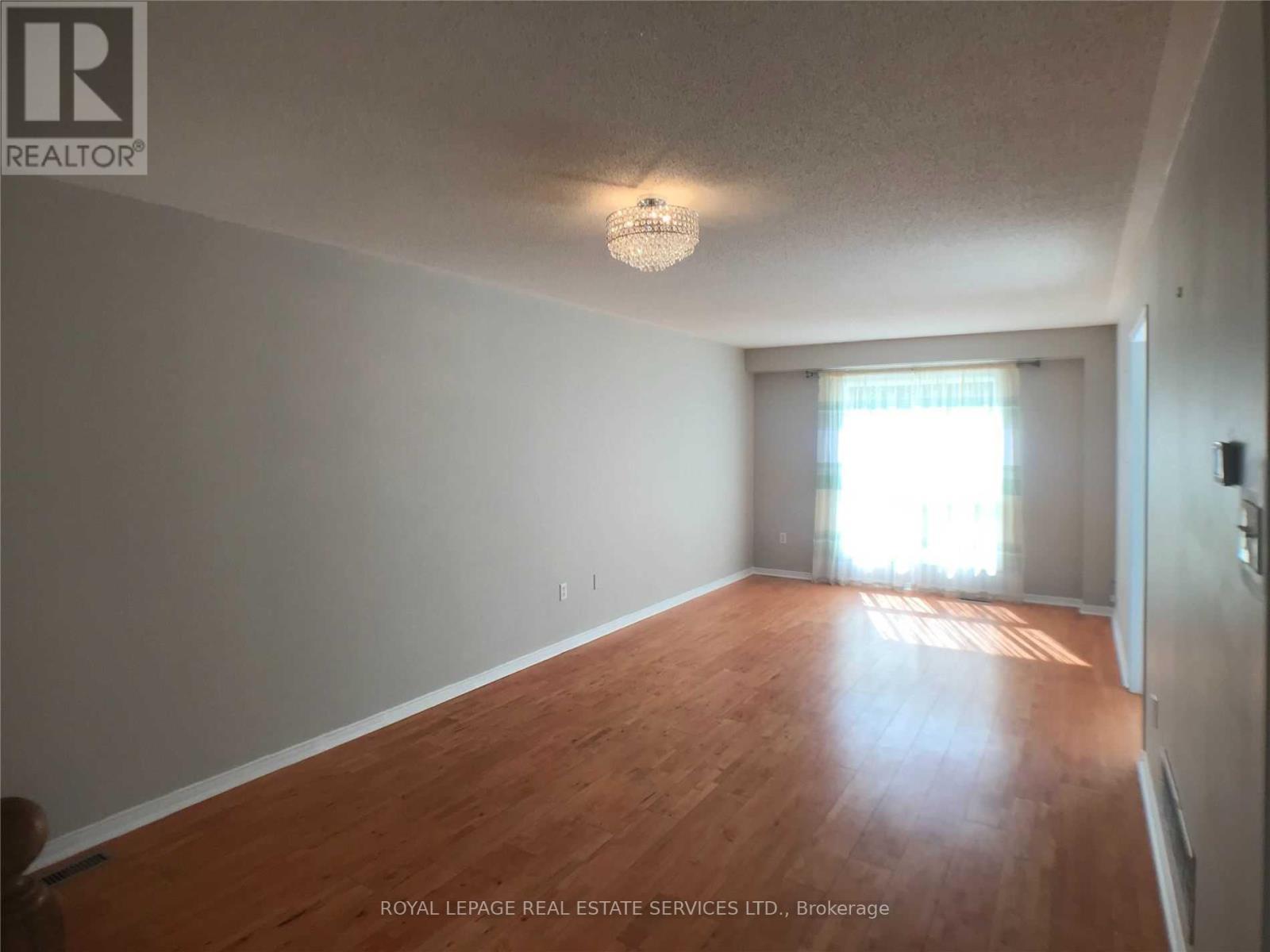 5252 Bushelgrove Circle, Mississauga, ON - Indoor Photo Showing Other Room