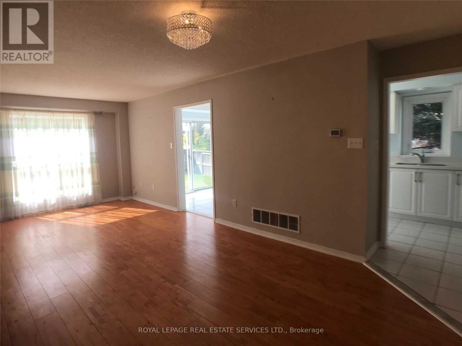 5252 Bushelgrove Circle, Mississauga, ON - Indoor Photo Showing Other Room
