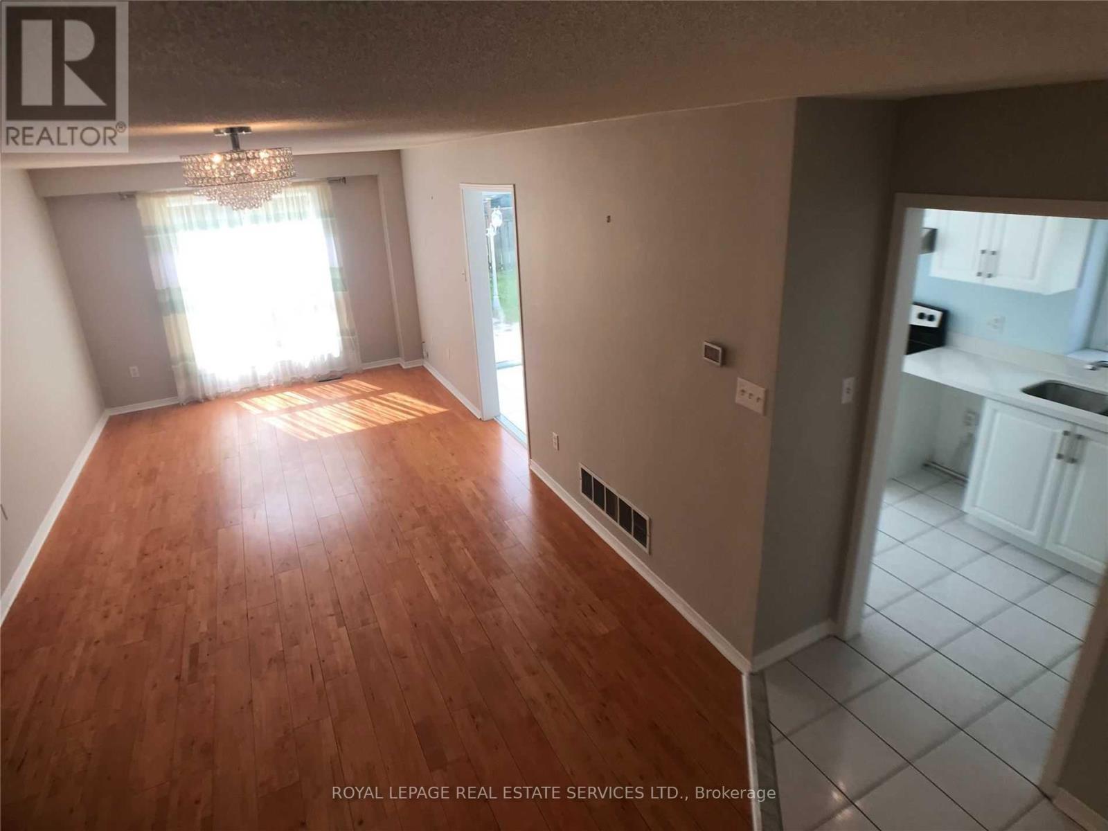 5252 Bushelgrove Circle, Mississauga, ON - Indoor Photo Showing Other Room
