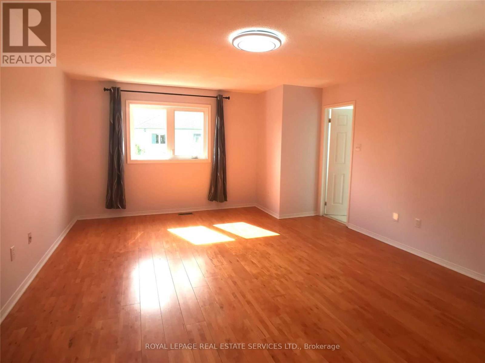 5252 Bushelgrove Circle, Mississauga, ON - Indoor Photo Showing Other Room