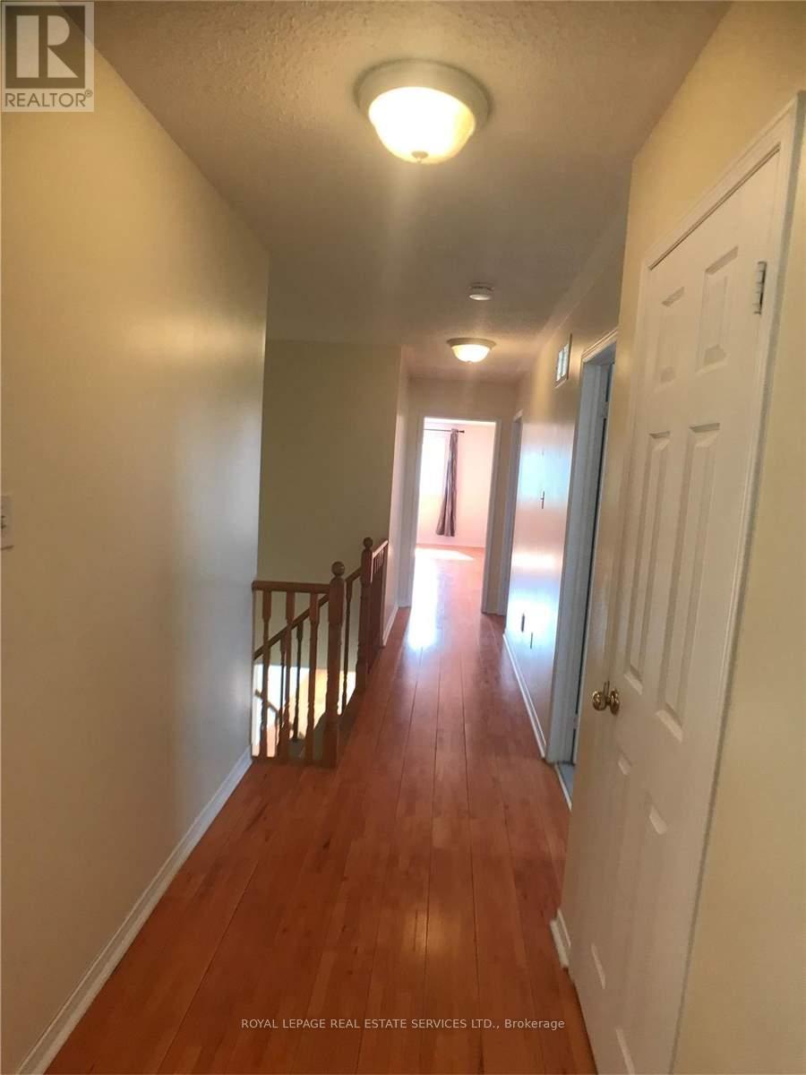 5252 Bushelgrove Circle, Mississauga, ON - Indoor Photo Showing Other Room