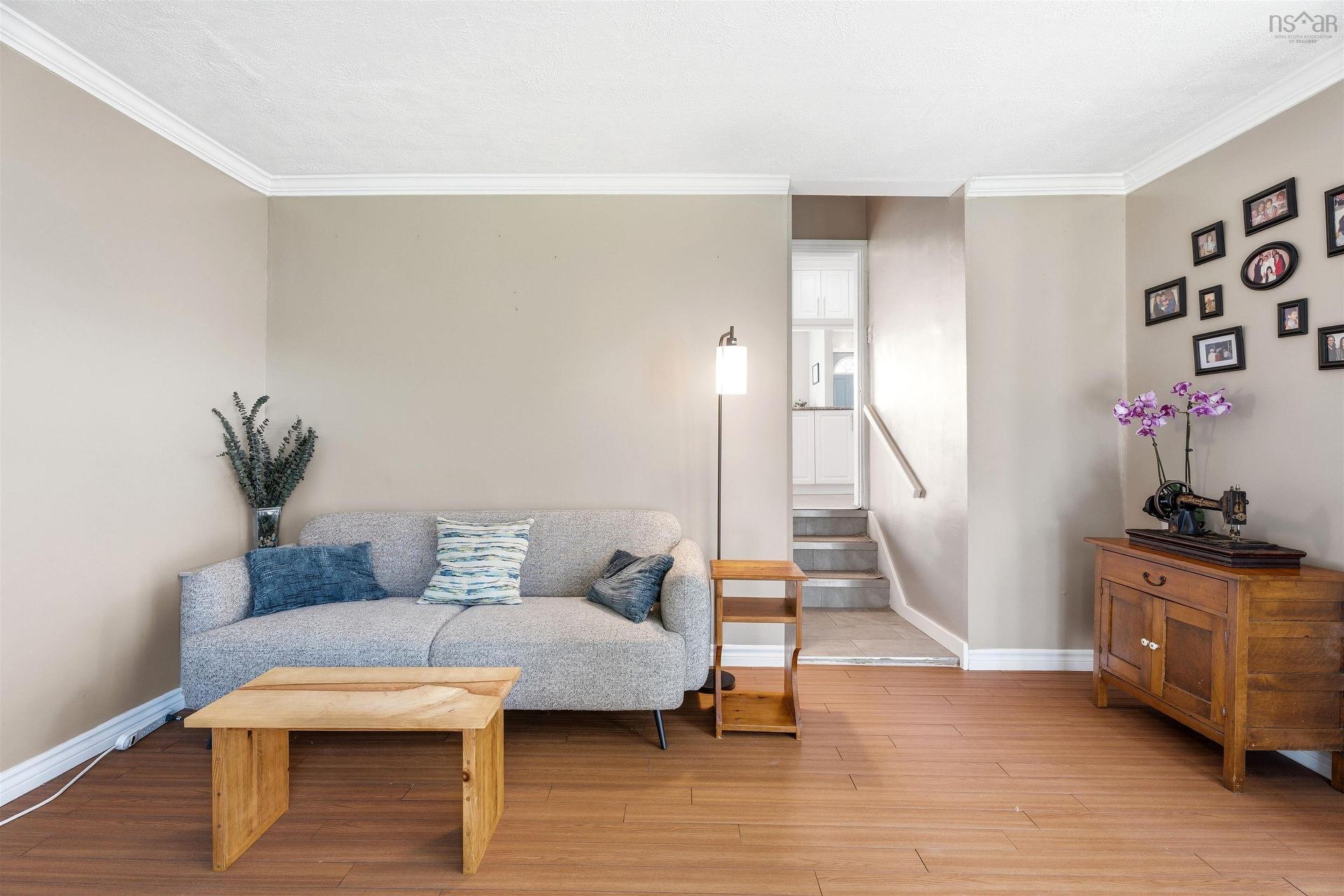 42 Birch Street, Halifax, NS - Indoor Photo Showing Living Room