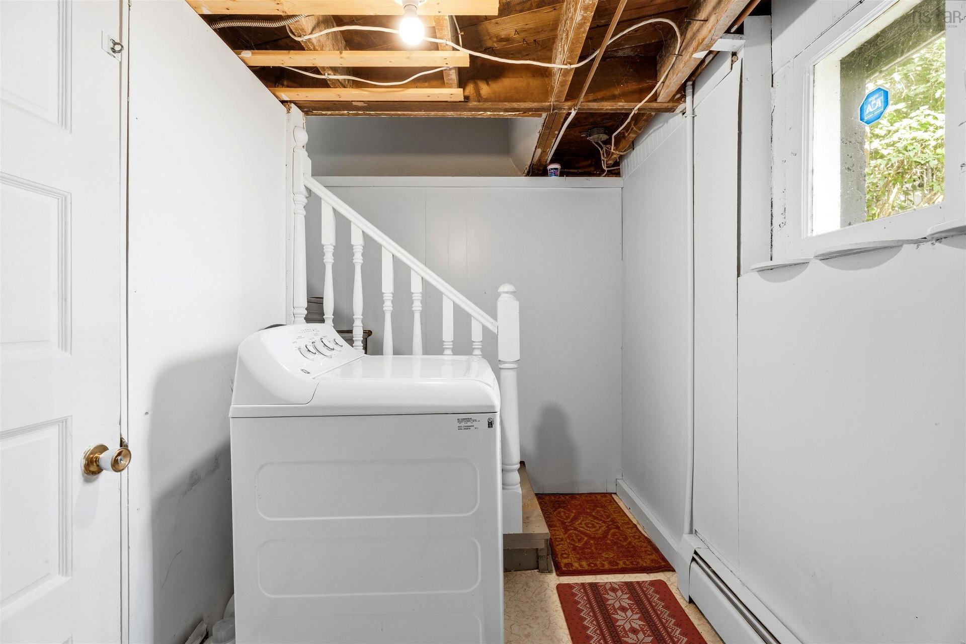 42 Birch Street, Halifax, NS - Indoor Photo Showing Laundry Room