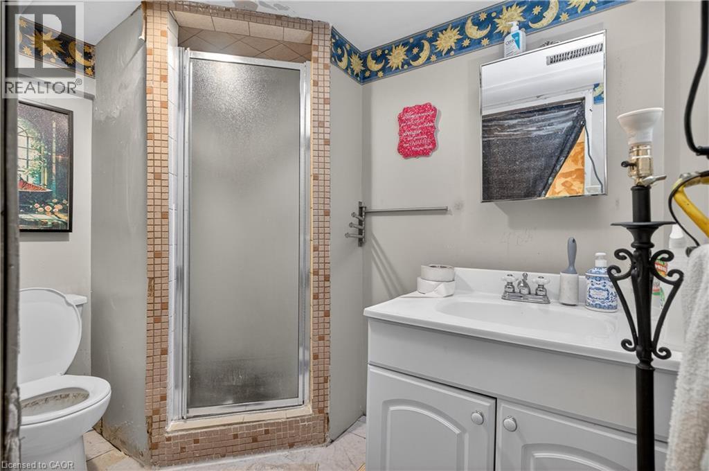312 East 12Th Street, Hamilton, ON - Indoor