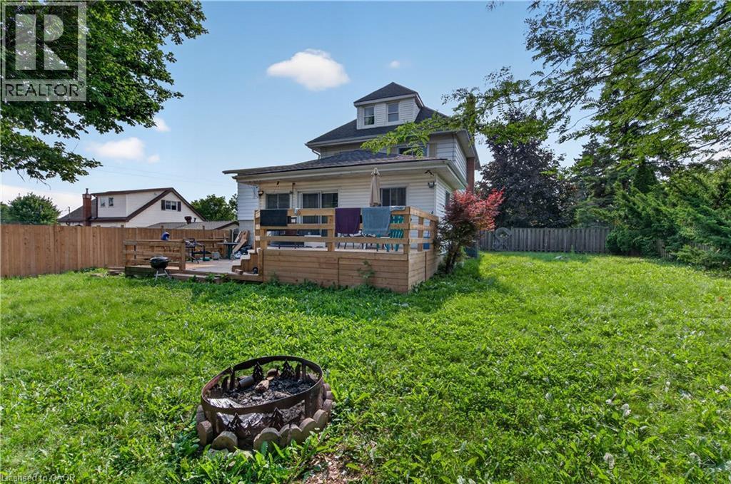 312 East 12Th Street, Hamilton, ON - Outdoor With Deck Patio Veranda