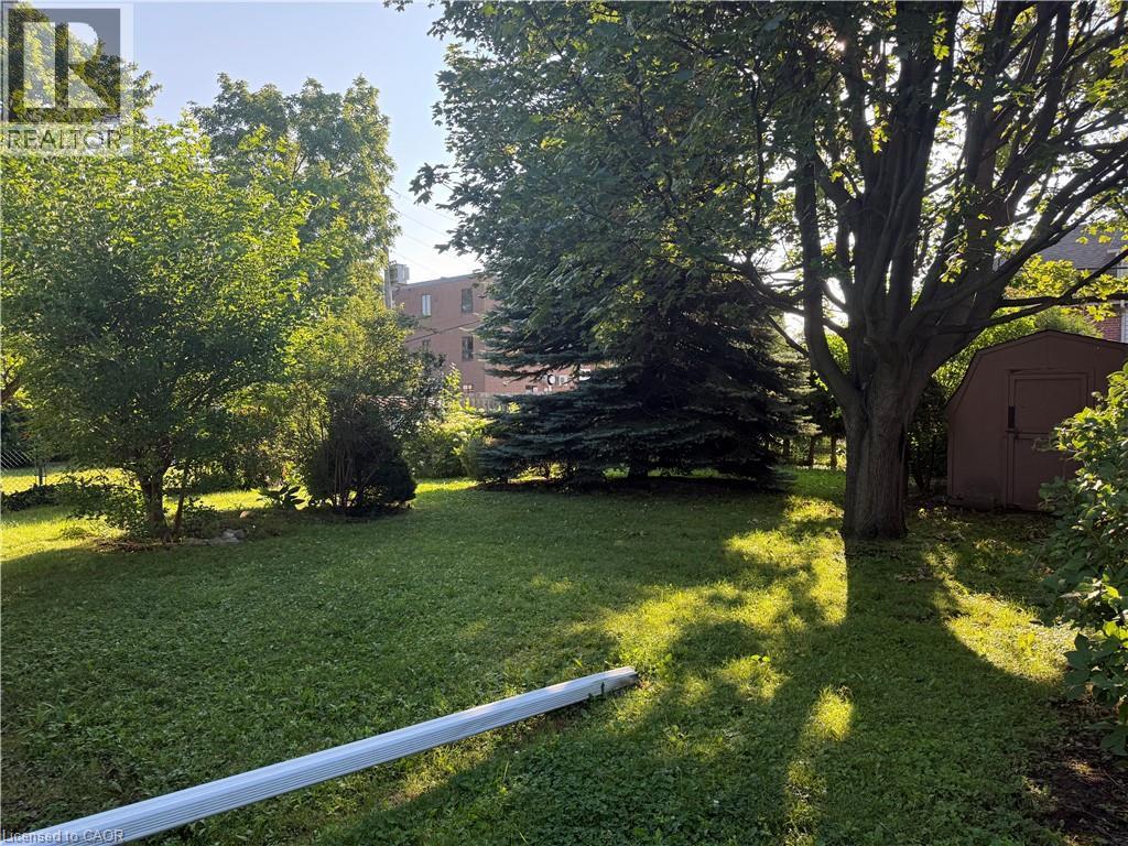 7 West 1St Street, Hamilton, ON - Outdoor