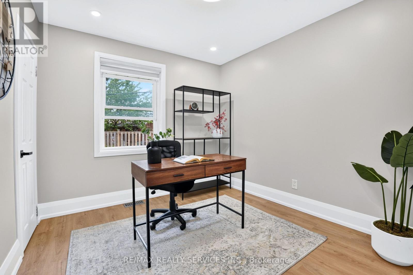 18 Spencely Court, Toronto, ON - Indoor Photo Showing Office