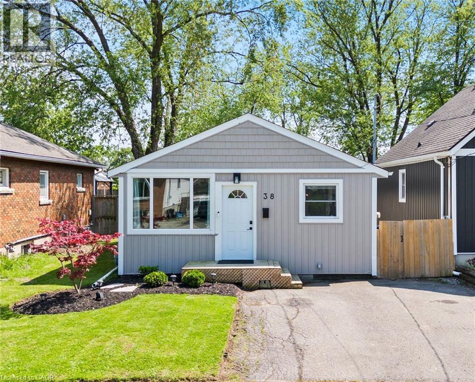 38 Alexandra Boulevard, St. Catharines, ON - Outdoor