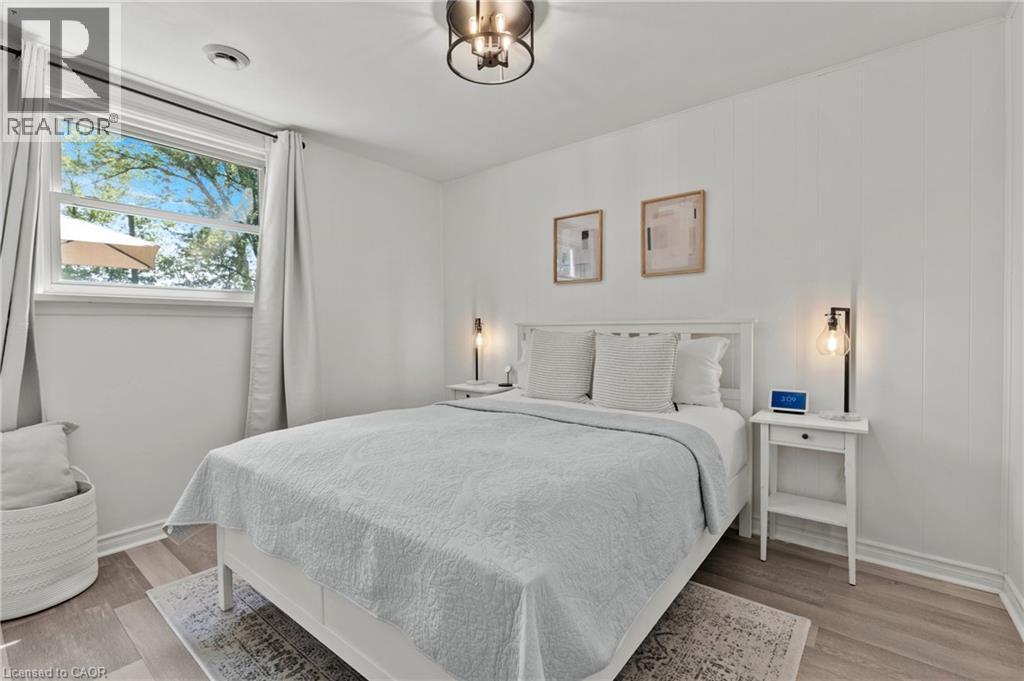 38 Alexandra Boulevard, St. Catharines, ON - Indoor Photo Showing Bedroom