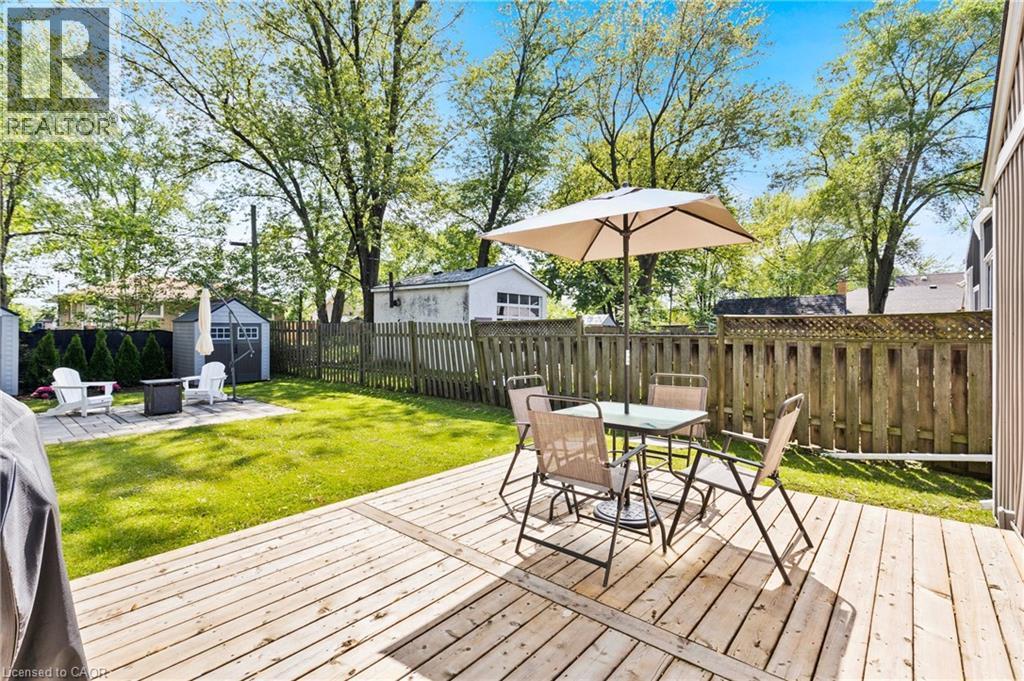 38 Alexandra Boulevard, St. Catharines, ON - Outdoor With Deck Patio Veranda With Backyard