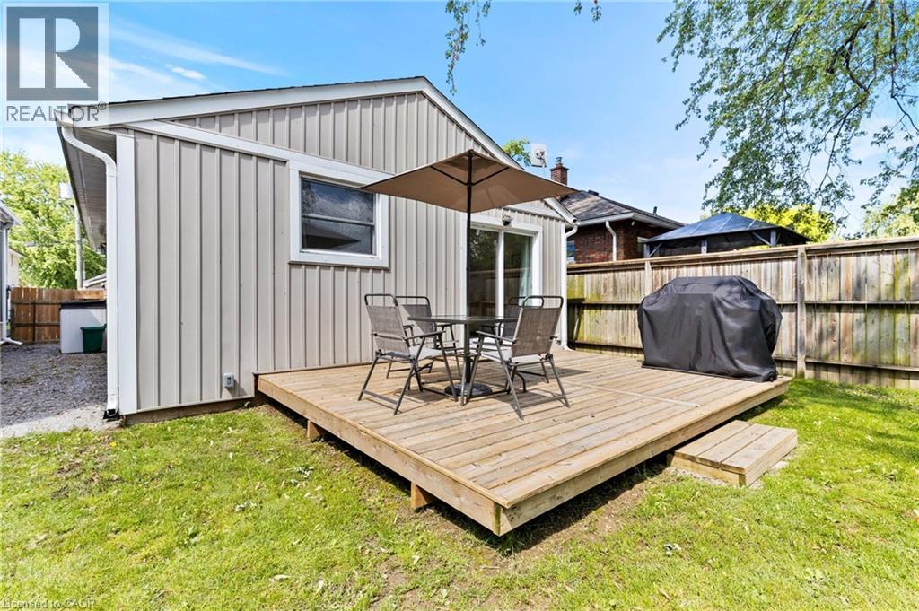 38 Alexandra Boulevard, St. Catharines, ON - Outdoor With Deck Patio Veranda With Exterior