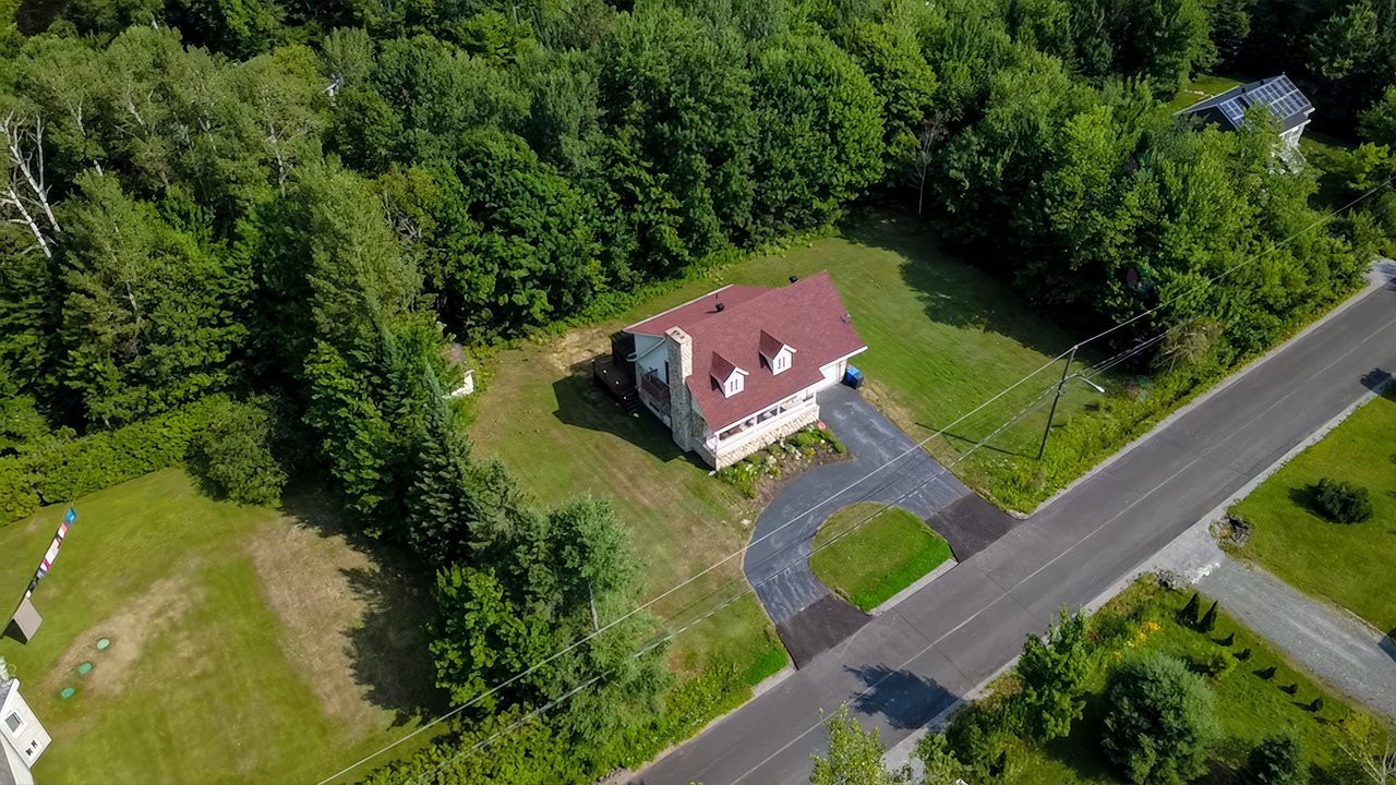 Front of Structure - 770 Ch. Juneau, Shawinigan, QC - Outdoor With View