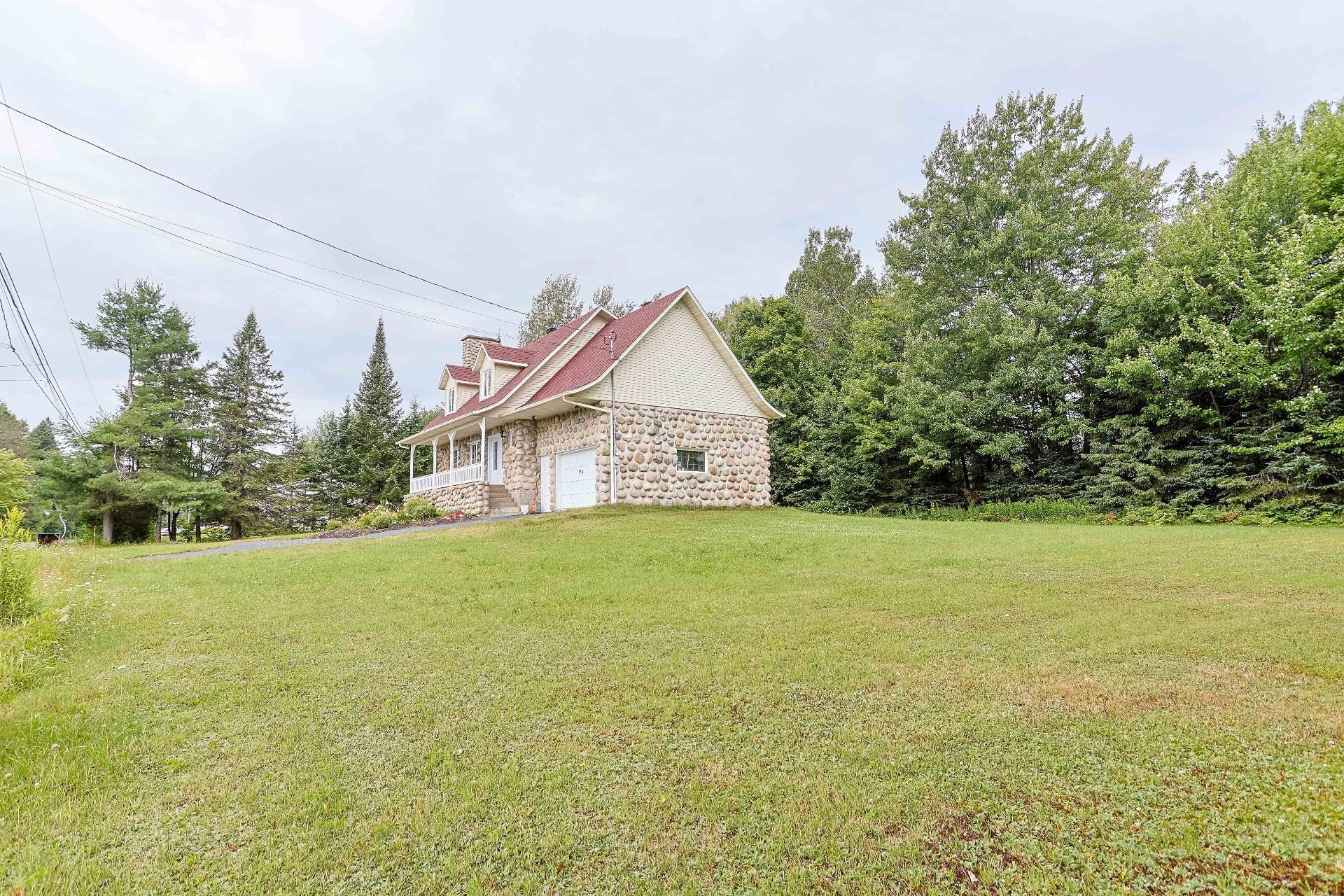 Courtyard - 770 Ch. Juneau, Shawinigan, QC - Outdoor