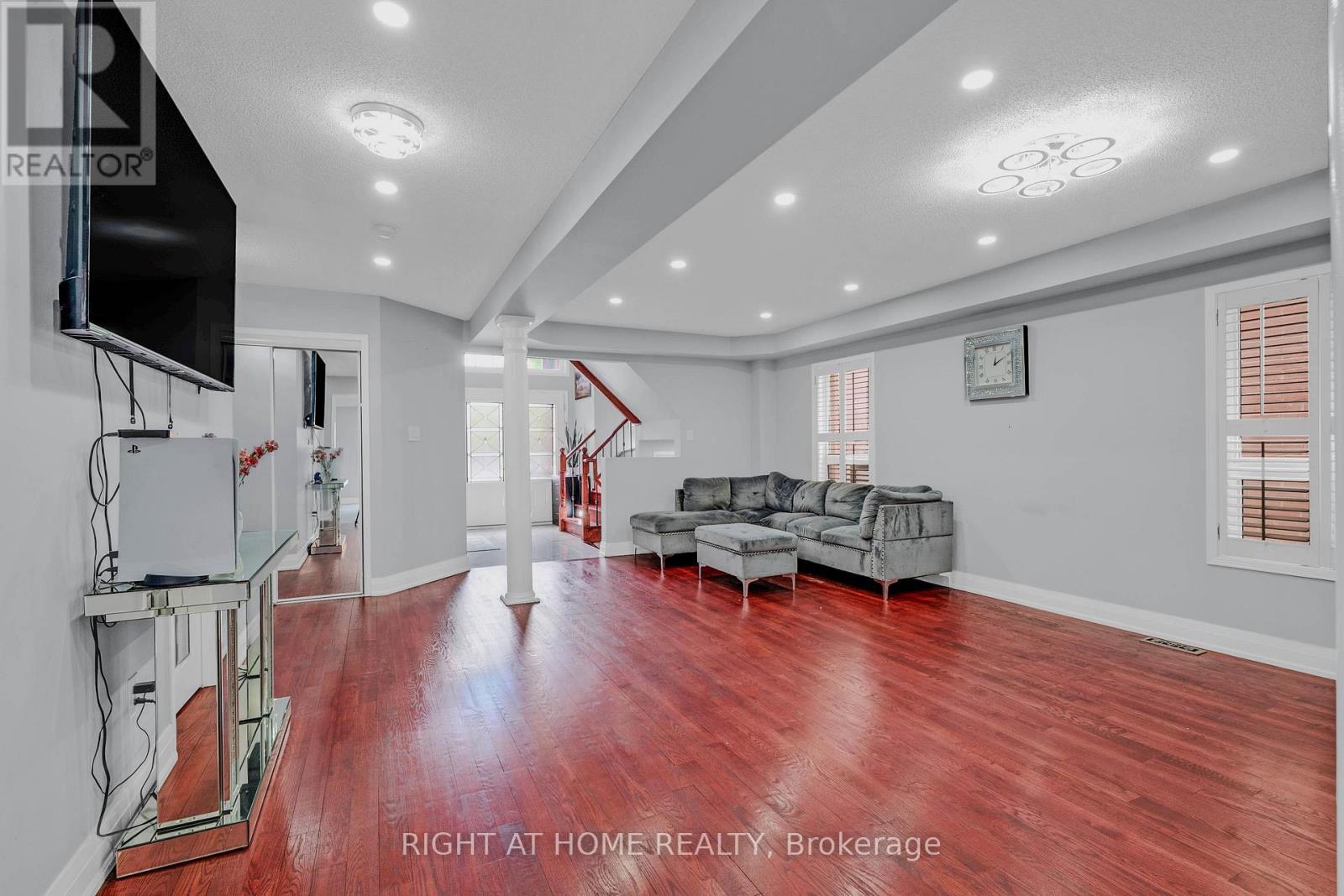 86 Whitehouse Crescent, Brampton, ON - Indoor Photo Showing Other Room