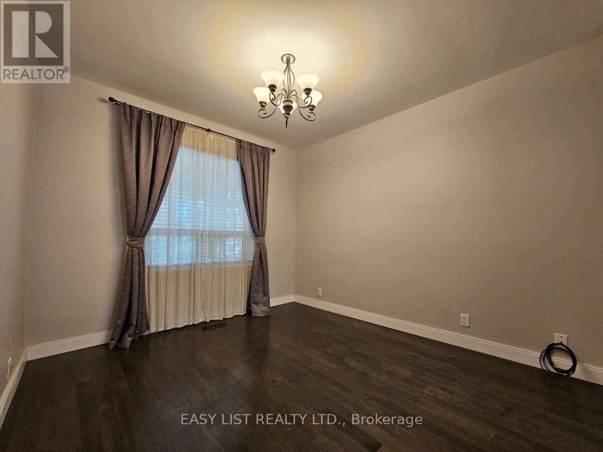 449 Pacific Avenue, Toronto, ON - Indoor Photo Showing Other Room