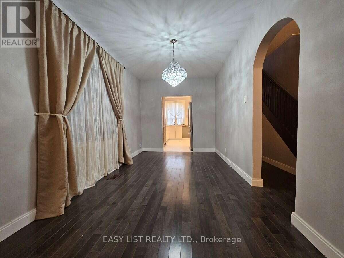 449 Pacific Avenue, Toronto, ON - Indoor Photo Showing Other Room