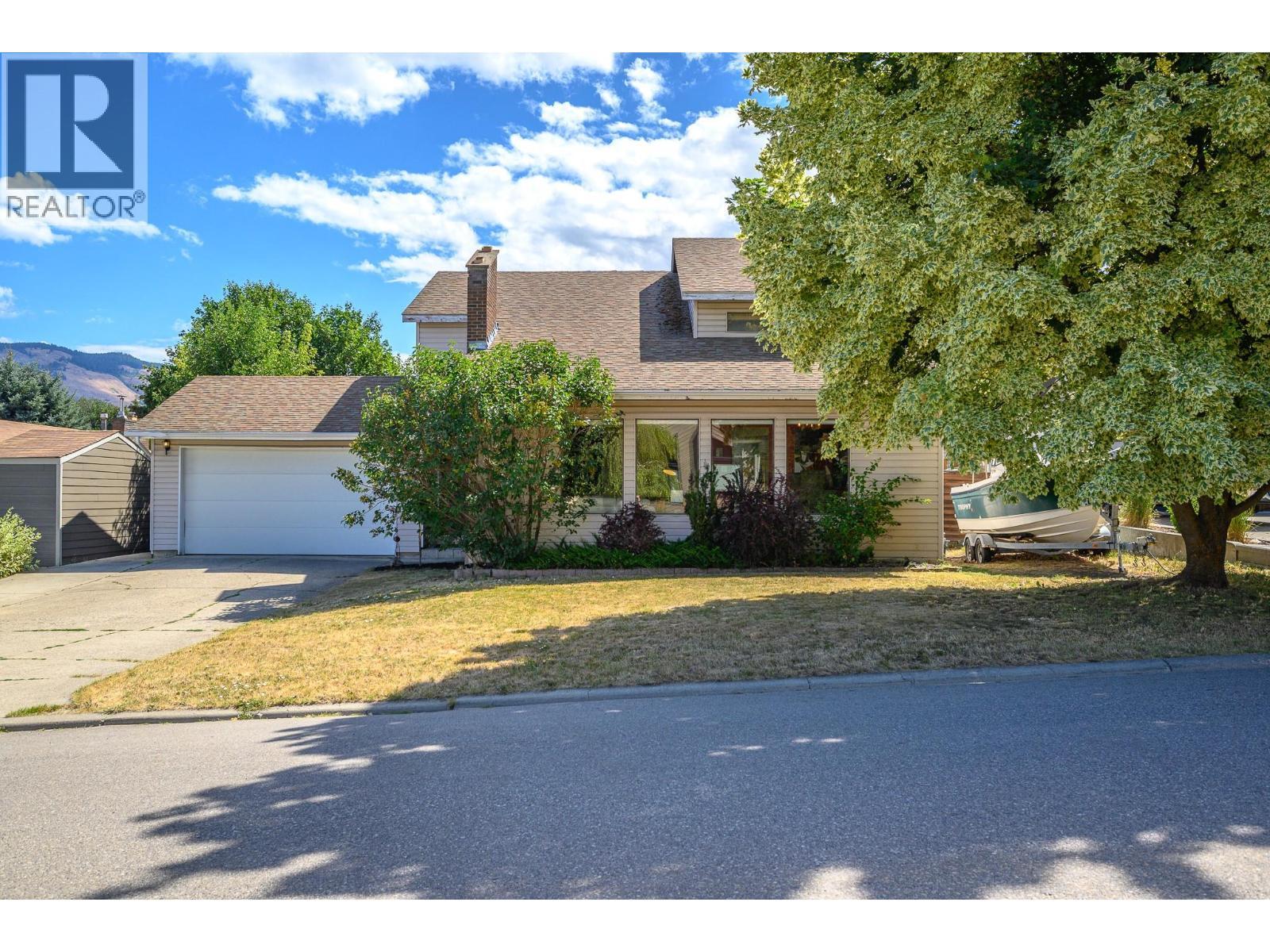 7807 Corona Court, Coldstream, BC - Outdoor
