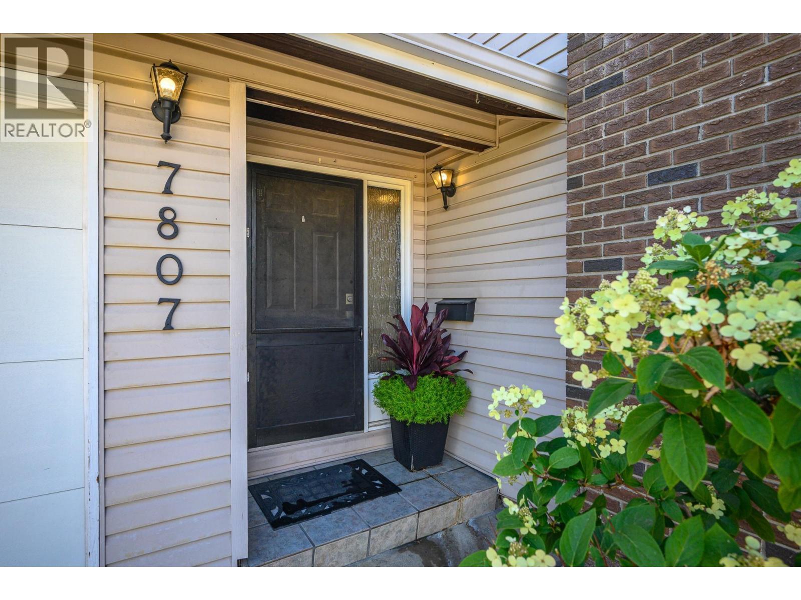 7807 Corona Court, Coldstream, BC - Outdoor With Exterior