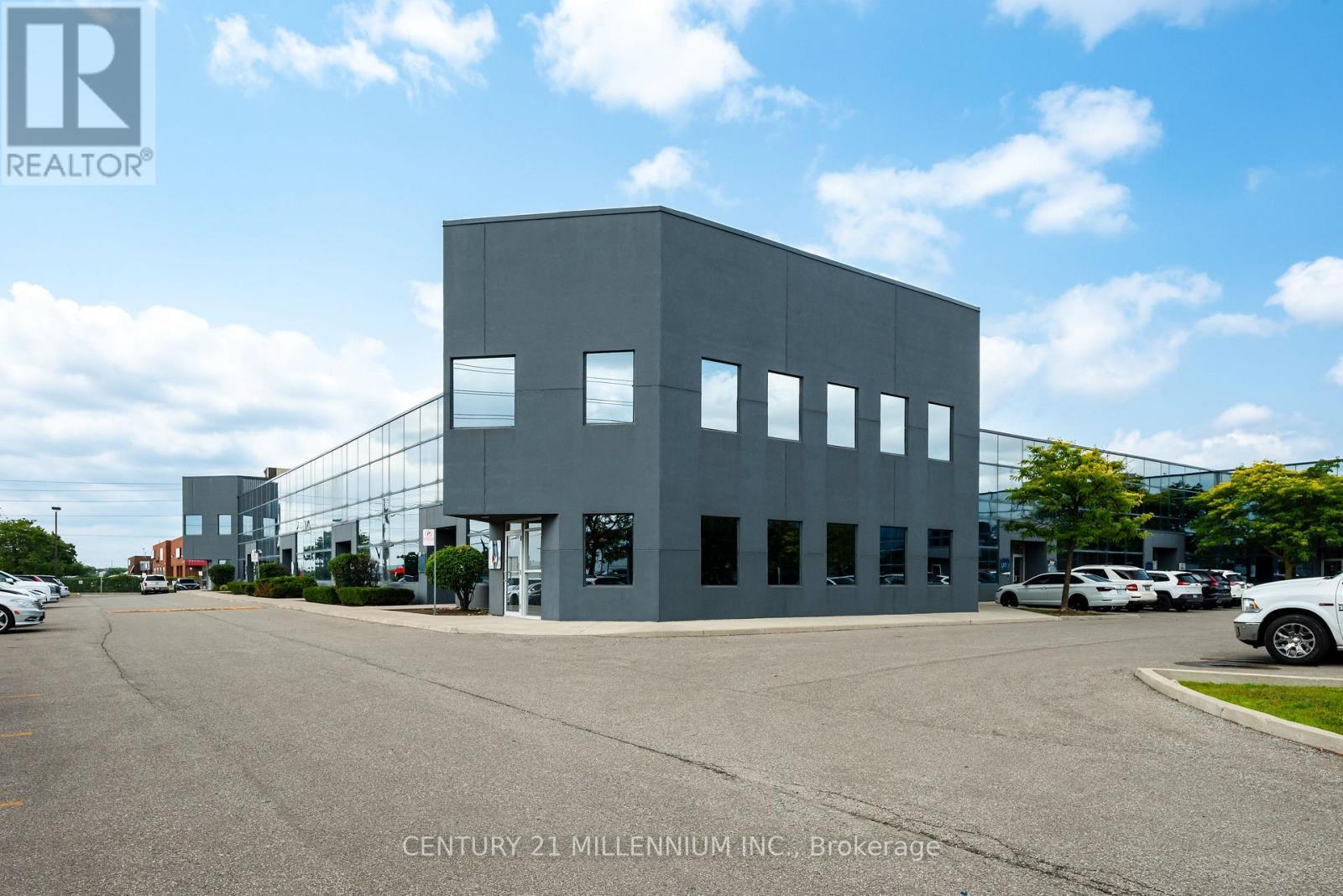 18 - 2355 Derry Road E, Mississauga, ON