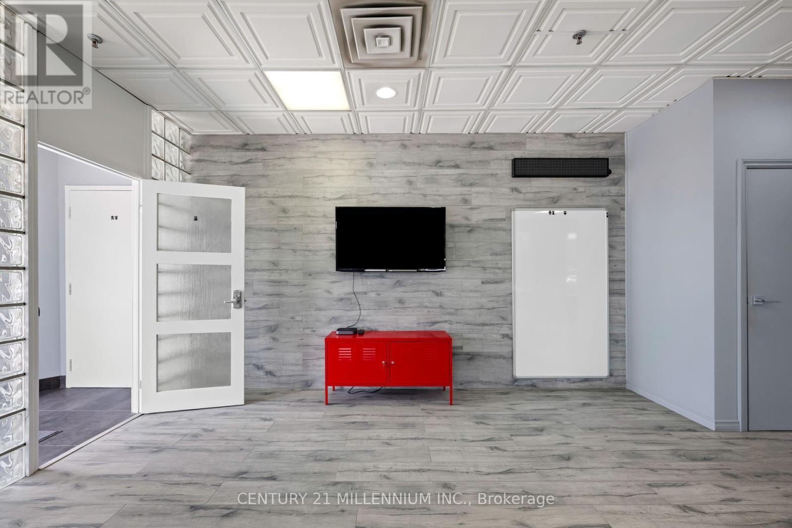 18 - 2355 Derry Road E, Mississauga, ON