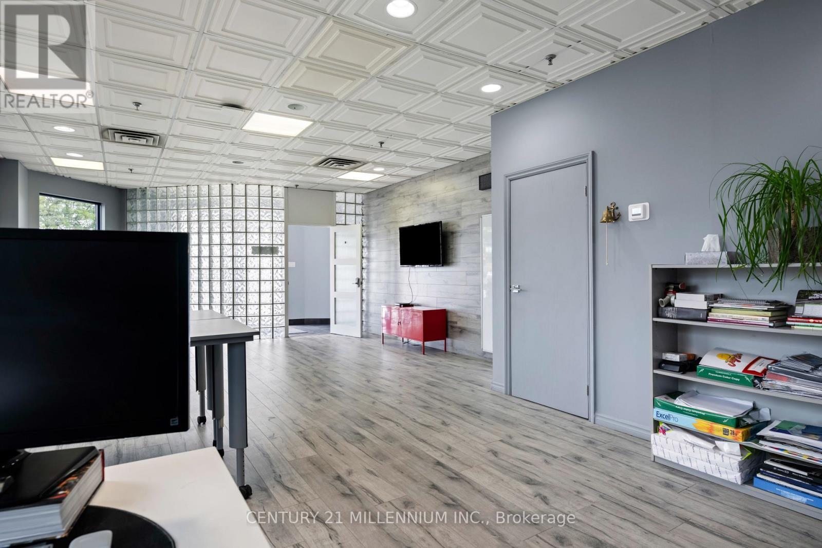18 - 2355 Derry Road E, Mississauga, ON