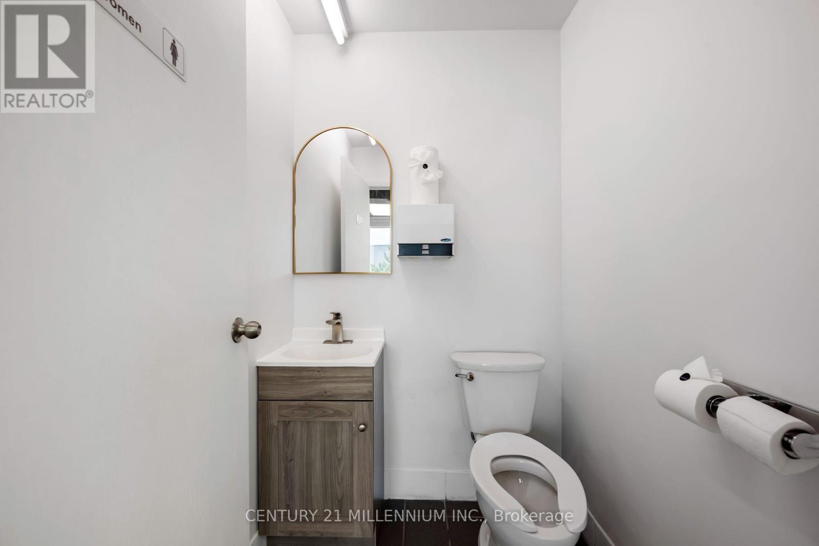 18 - 2355 Derry Road E, Mississauga, ON