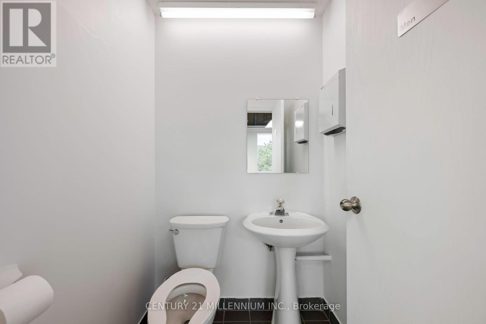 18 - 2355 Derry Road E, Mississauga, ON