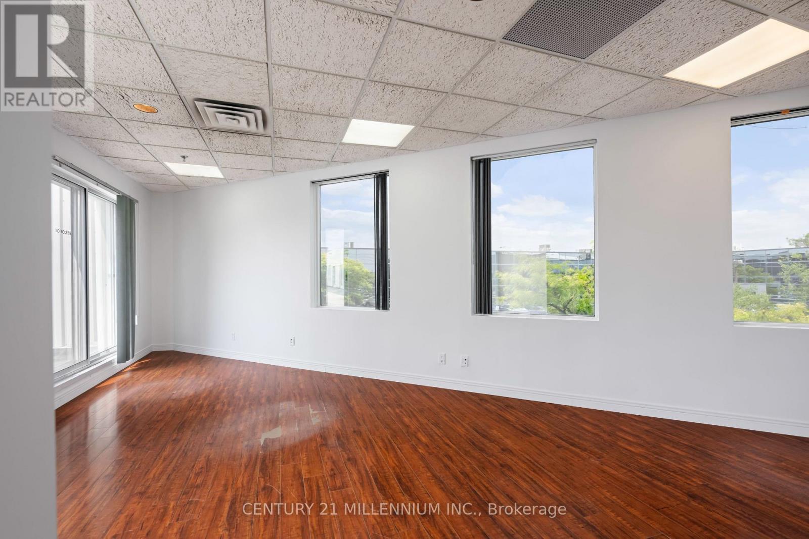 18 - 2355 Derry Road E, Mississauga, ON
