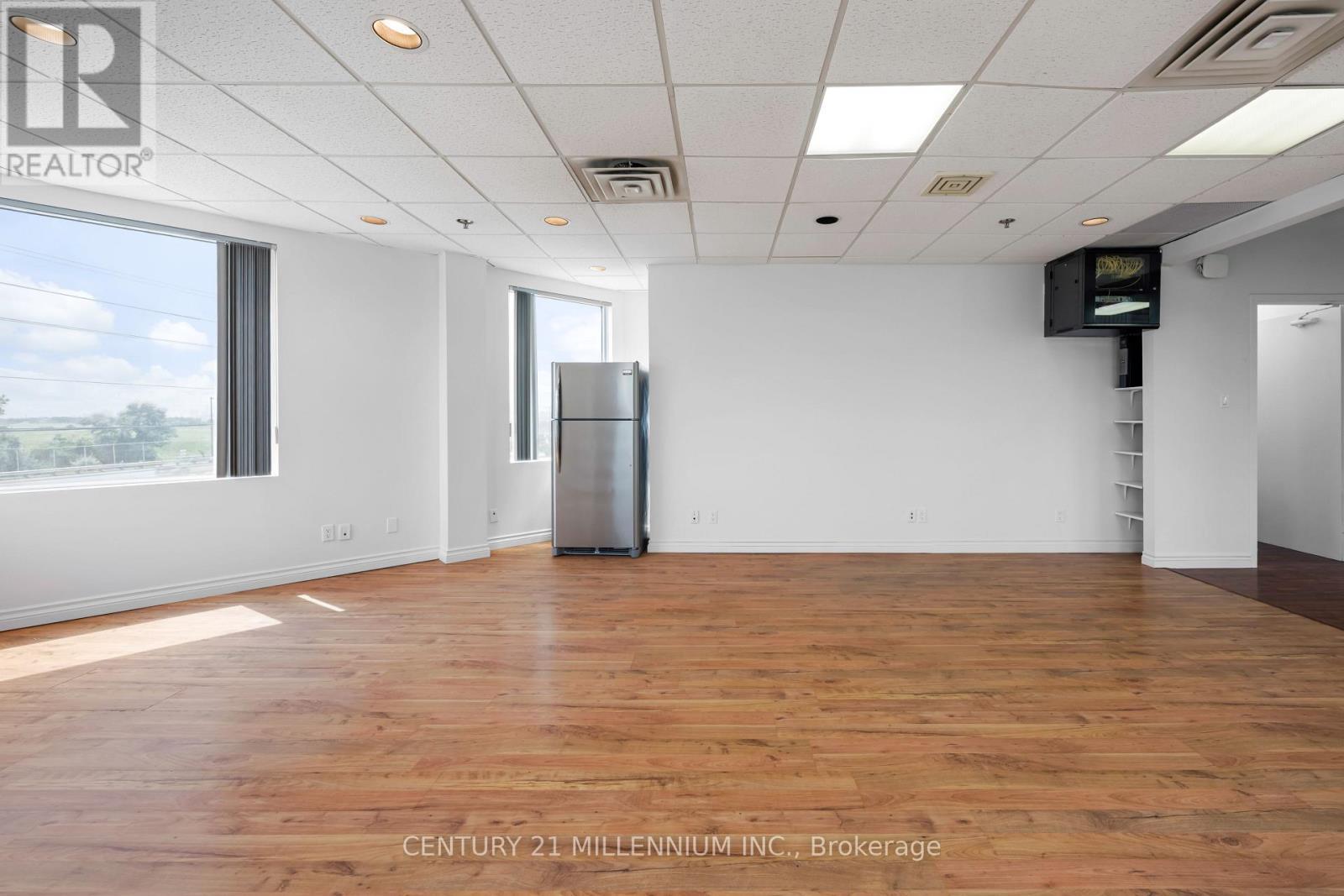 18 - 2355 Derry Road E, Mississauga, ON