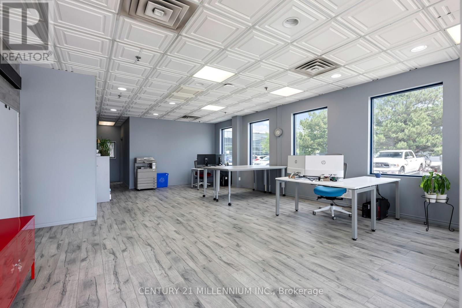18 - 2355 Derry Road E, Mississauga, ON