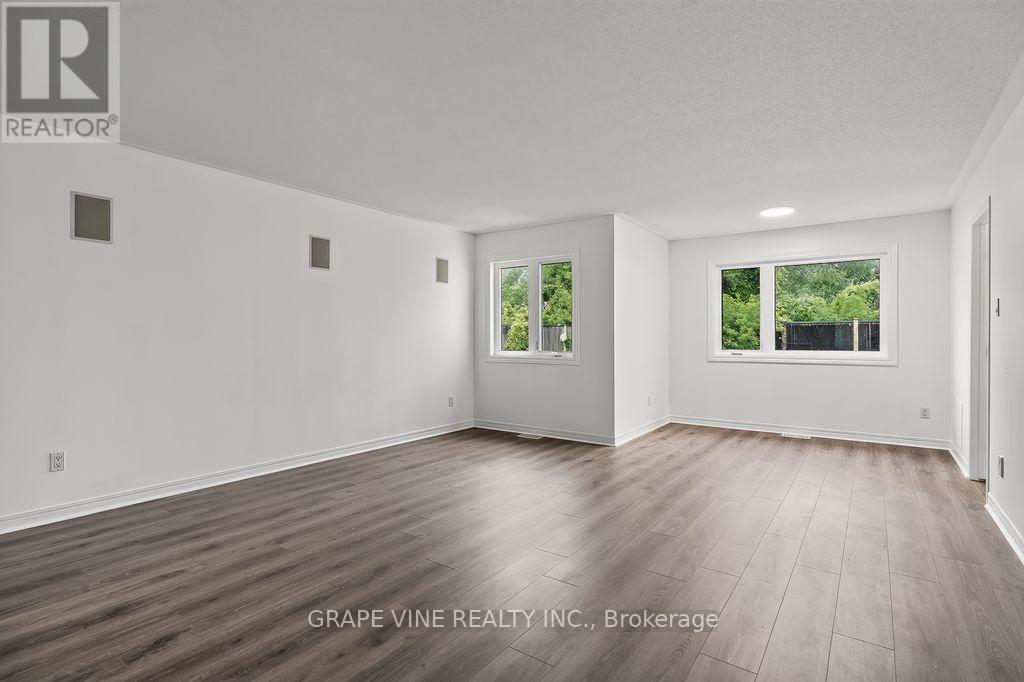 105 Rowallen Place, Ottawa, ON - Indoor