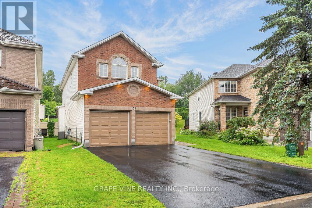 105 Rowallen Place, Ottawa, ON - Outdoor With Facade