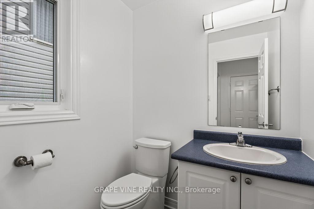 105 Rowallen Place, Ottawa, ON - Indoor Photo Showing Bathroom