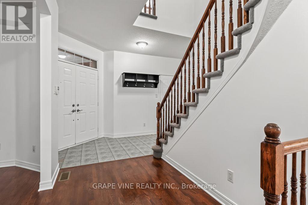 105 Rowallen Place, Ottawa, ON - Indoor Photo Showing Other Room