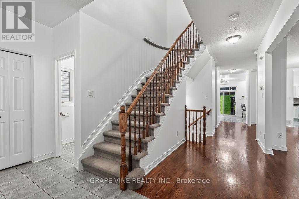 105 Rowallen Place, Ottawa, ON - Indoor Photo Showing Other Room