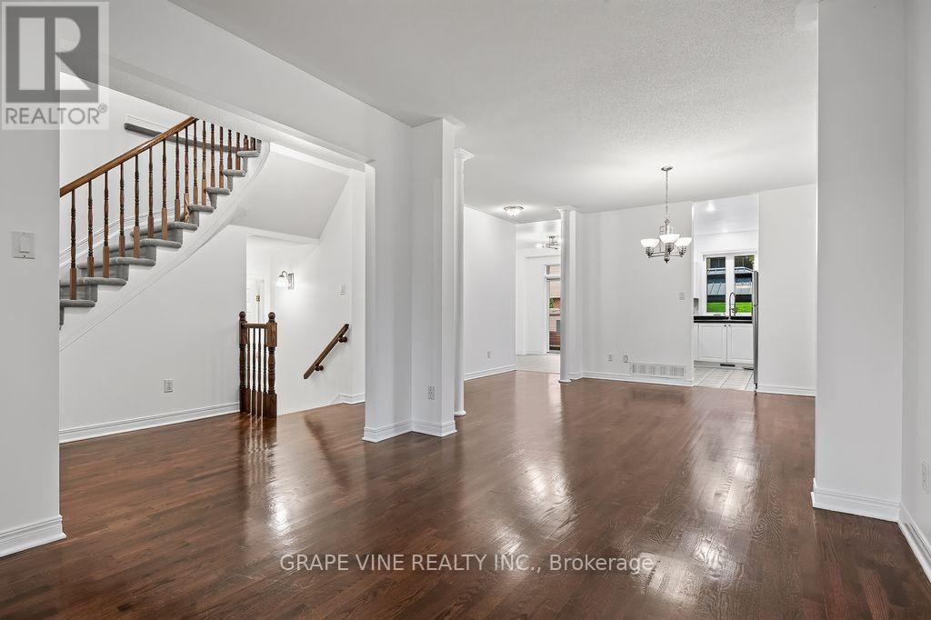 105 Rowallen Place, Ottawa, ON - Indoor Photo Showing Other Room