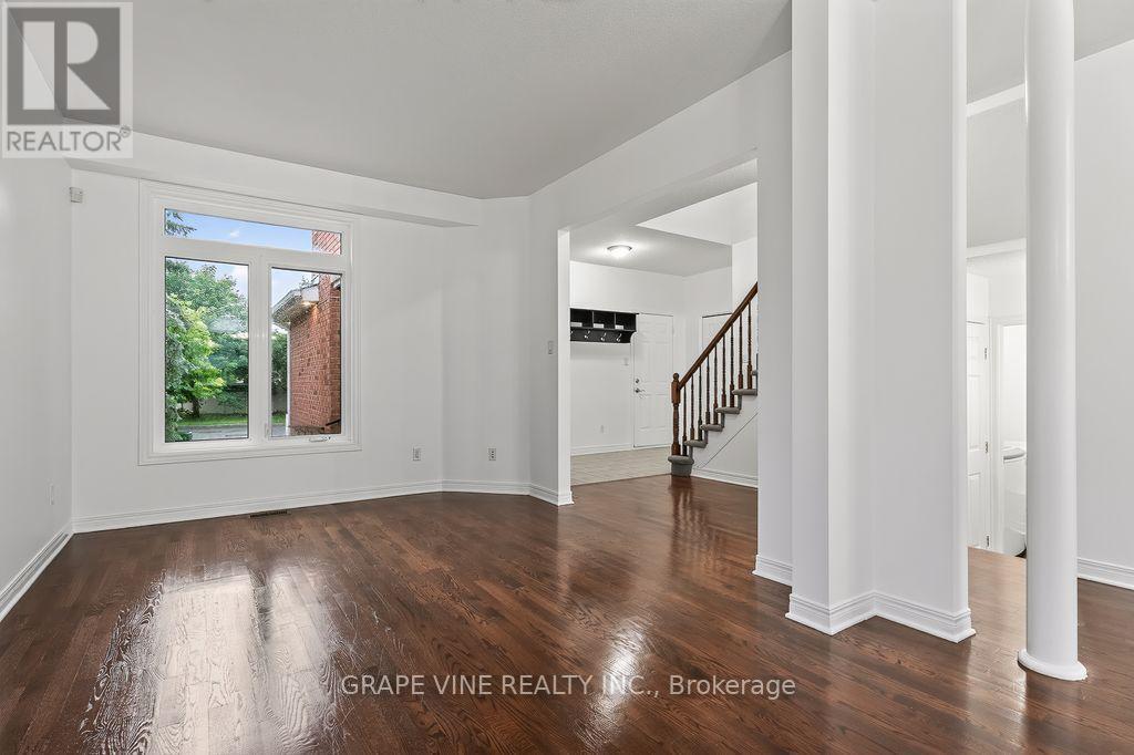 105 Rowallen Place, Ottawa, ON - Indoor Photo Showing Other Room