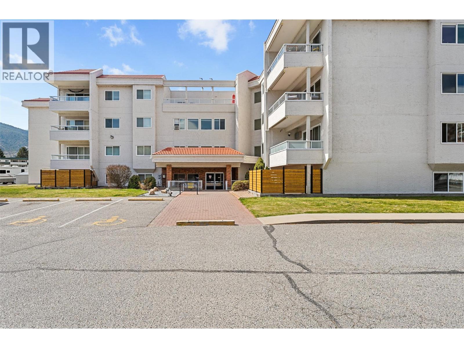 284 Yortkon Avenue Unit# 205, Penticton, BC - Outdoor