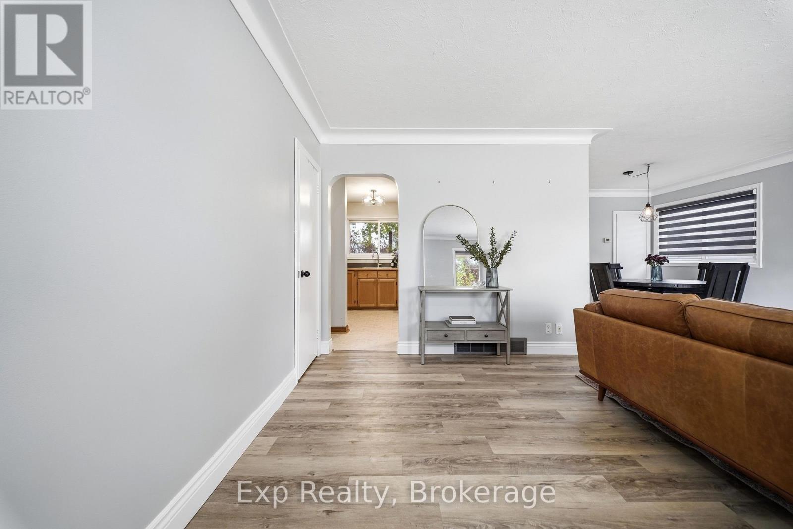 6 Coleman Drive, Quinte West (Trenton Ward), ON - Indoor
