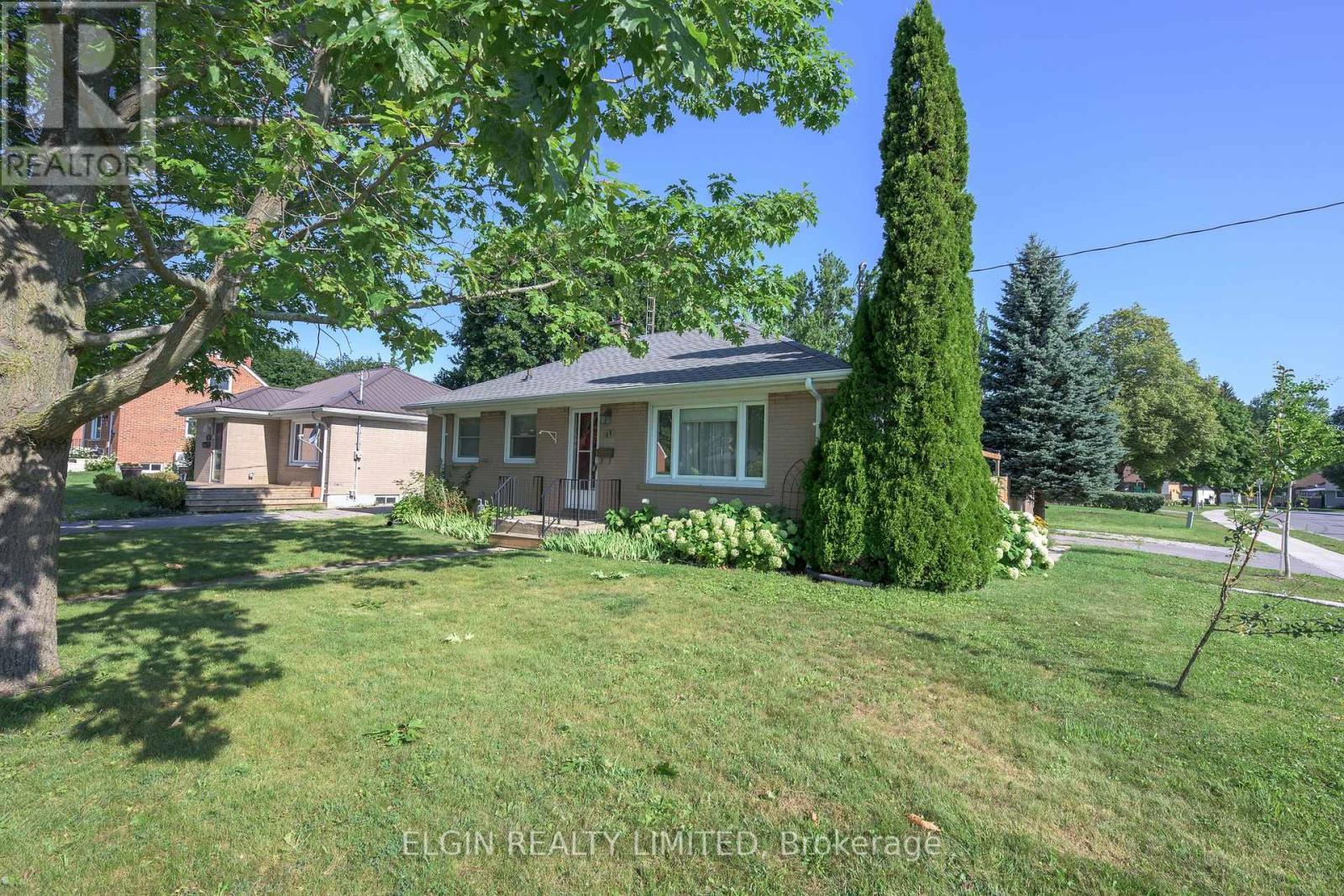 90 Dunkirk Drive, St. Thomas, ON - Outdoor