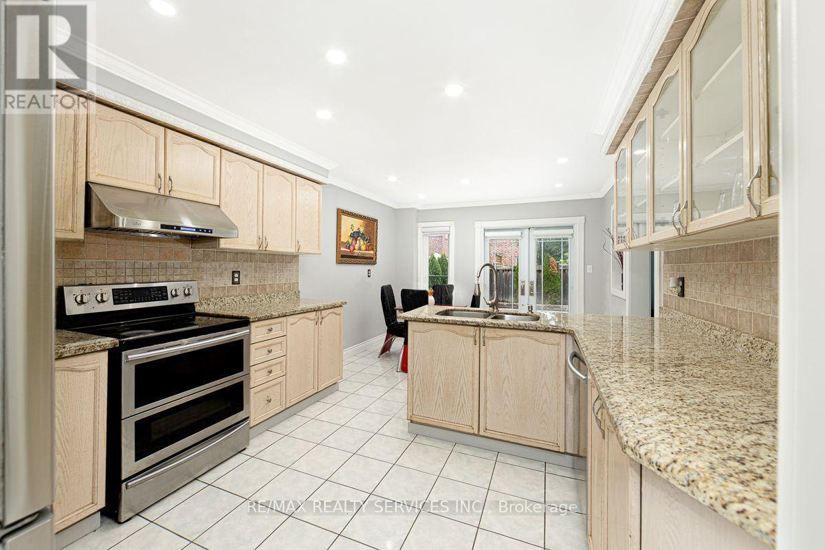 64 Strickland Drive, Ajax, ON - Indoor Photo Showing Kitchen With Double Sink