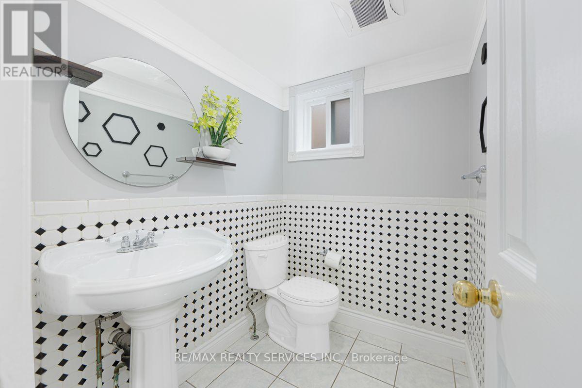 64 Strickland Drive, Ajax, ON - Indoor