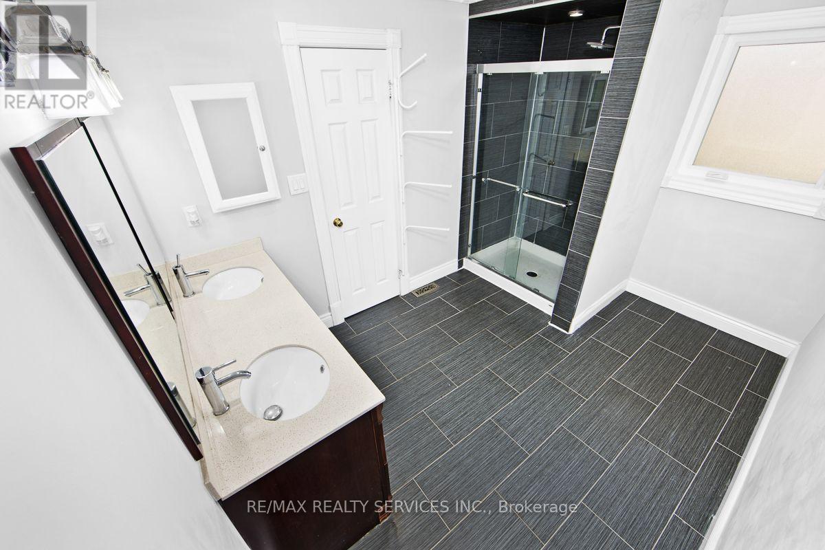 64 Strickland Drive, Ajax, ON - Indoor Photo Showing Bathroom