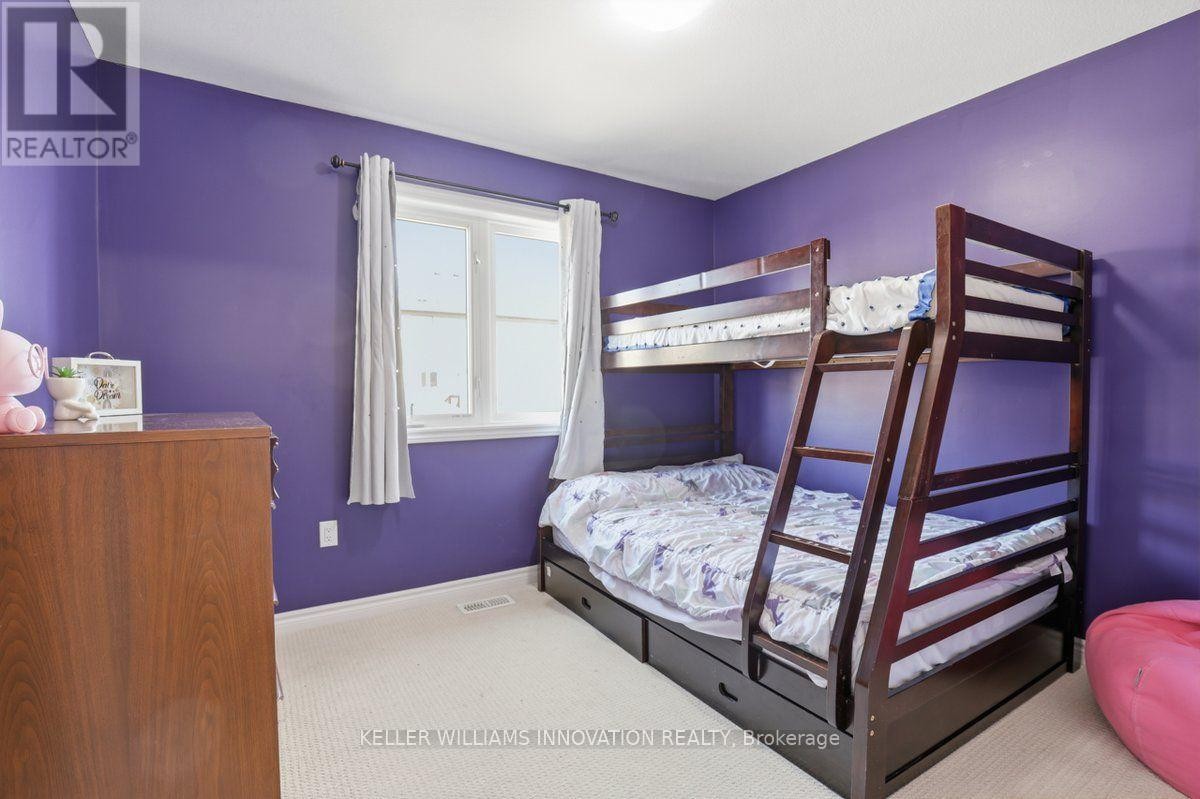 18 Vic Chambers Place, Brant, ON - Indoor Photo Showing Bedroom