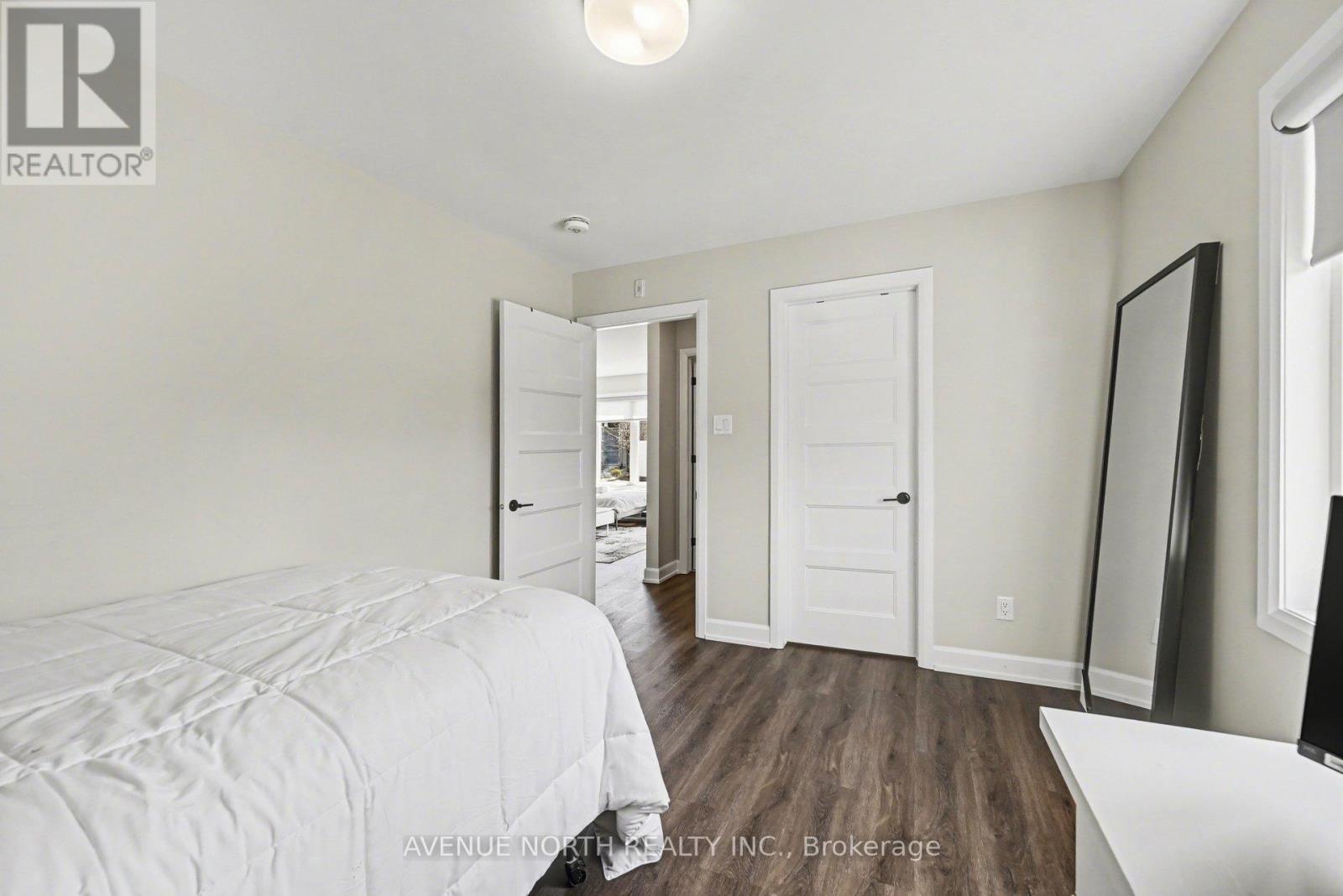 102 - 271 Belfort Street, Russell, ON - Indoor Photo Showing Bedroom