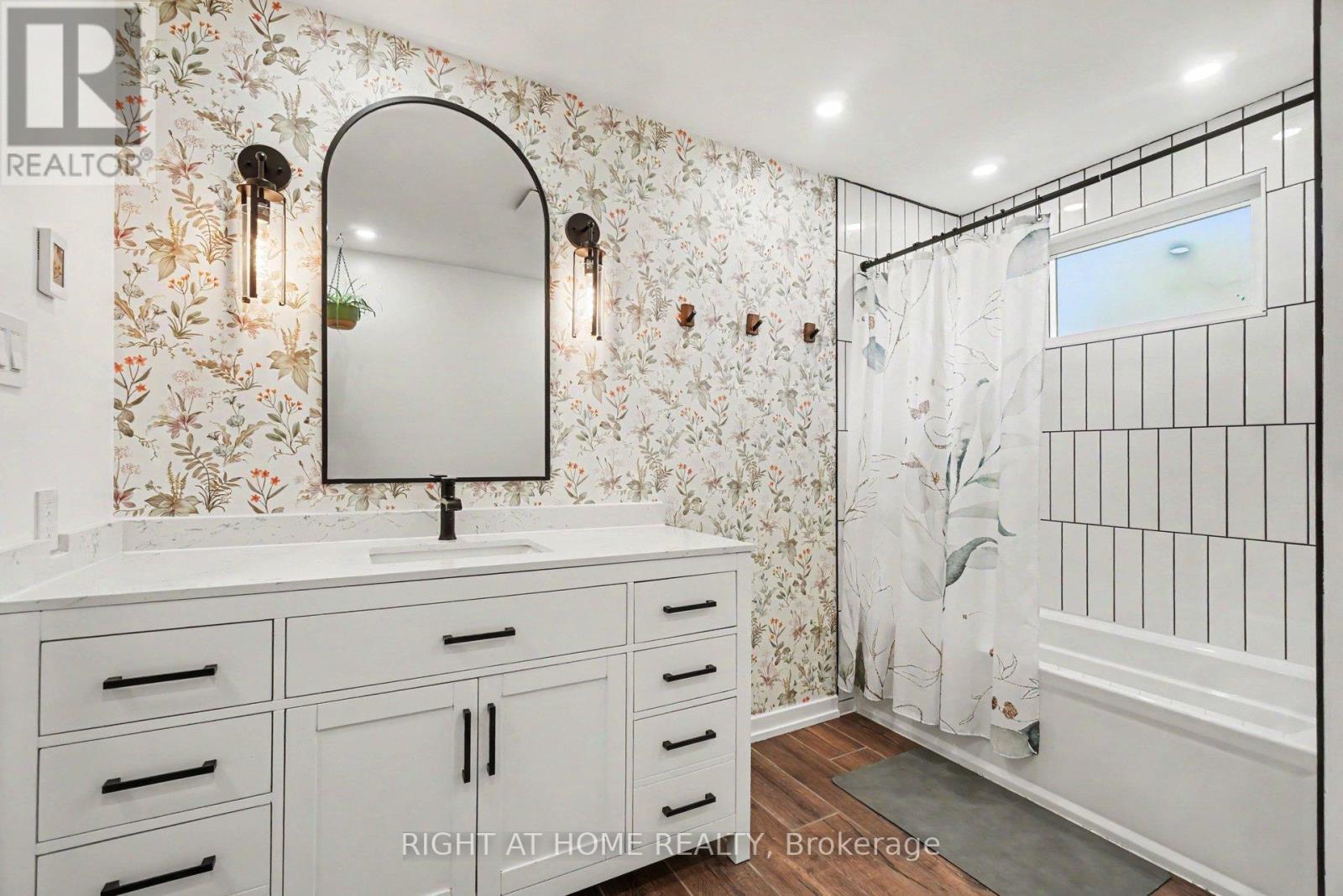 3320 Gendron Road, Clarence-Rockland, ON - Indoor Photo Showing Bathroom